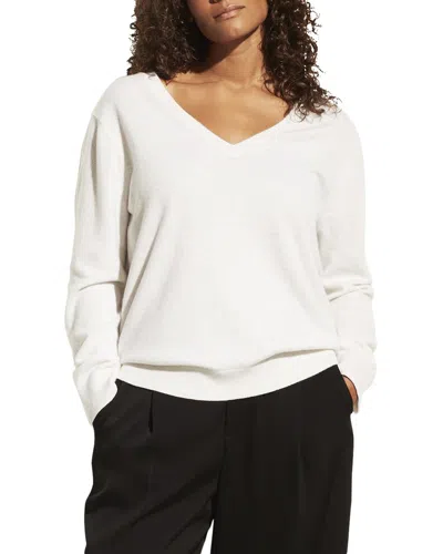 Vince Weekend V-neck Cashmere Sweater In Red