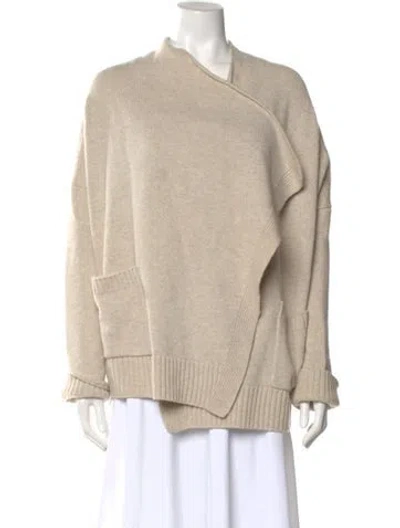 Pre-owned Vince Wool Crew Neck Sweater In Neutral