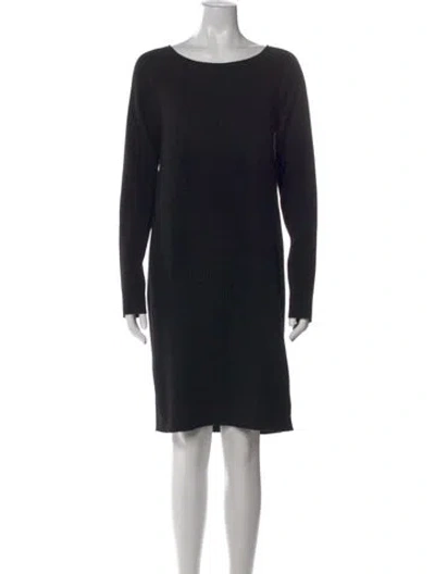 Pre-owned Vince Wool Knee-length Dress In Black