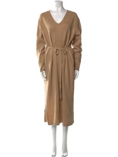 Pre-owned Vince Wool Midi Length Dress In Neutral