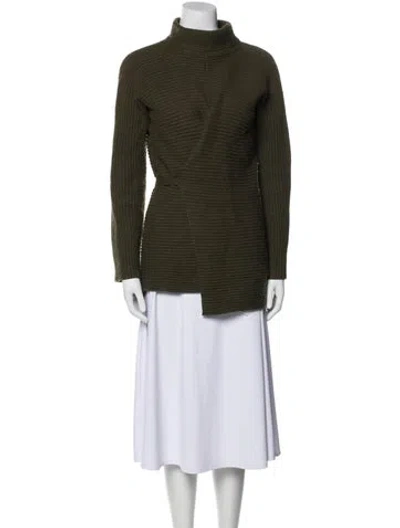 Pre-owned Vince Wool Turtleneck Sweater In Green