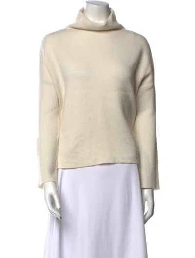 Pre-owned Vince Wool Turtleneck Sweater In Neutral