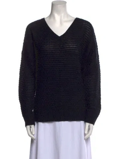 Pre-owned Vince Wool V-neck Sweater In Black