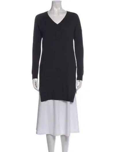 Pre-owned Vince Wool V-neck Sweater In Gray