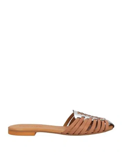 Vincent Vega Woman Mules & Clogs Silver Size 7 Leather