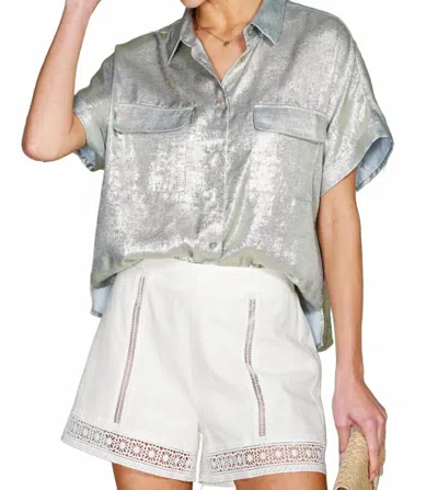 Vine & Love Ella Button Front Short Sleeve Camp Shirt In Metallic