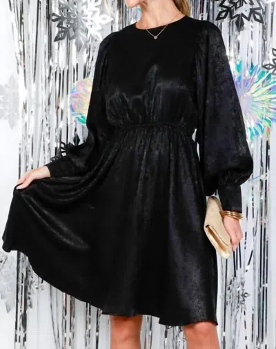 Vine & Love Metallic Puff Sleeve Dress In Black
