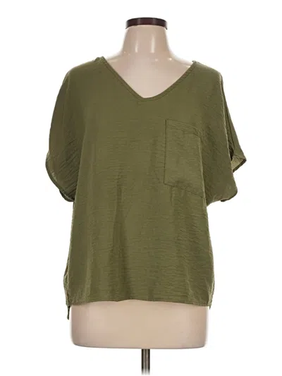 Pre-owned Vine & Love Short Sleeve Top Green V-neck Tops