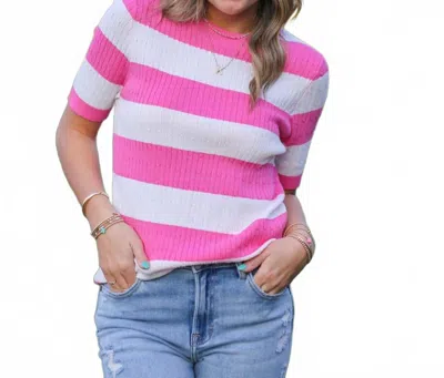 Vine & Love Stripped Crew Neck Knit Short Sleeve Top In Pink And White In Multi