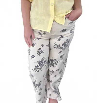Vine & Love Women's The Southern Grace Pant In Beige In White