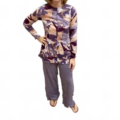 Vine Street Crinkle Straight Leg Pants In Lilac In Blue