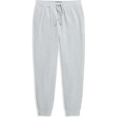 Vineyard Vines Calmwater Joggers In Gray