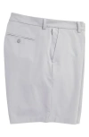 Vineyard Vines On-the-go Performance Shorts In Granite
