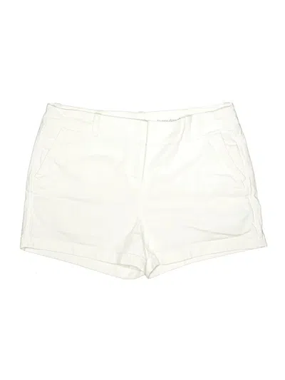 Pre-owned Vineyard Vines Shorts In Ivory