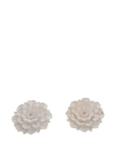 Pre-owned Vintage Floral-motif Clip-on Earrings In White
