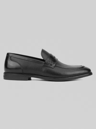 Vintage Foundry Adamson Loafers In Black