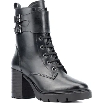 Vintage Foundry Elizabeth Lug Heel Boot In Black