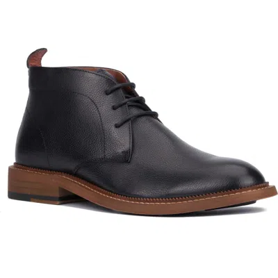 Vintage Foundry Treyton Chukka Boot In Black
