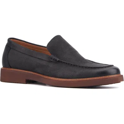 Vintage Foundry Xander Moc Toe Loafer In Black