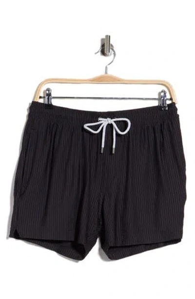 Vintage Summer Seersucker Knit Shortie Swim Trunks In Black
