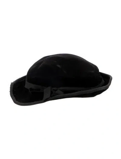 Pre-owned Vintage - Unbranded Solid Velvet Hat In Black