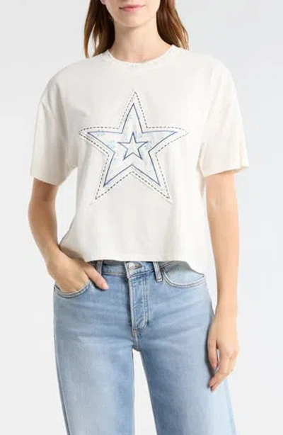 Vinyl Icons Ditsy Star Applique Tee In White