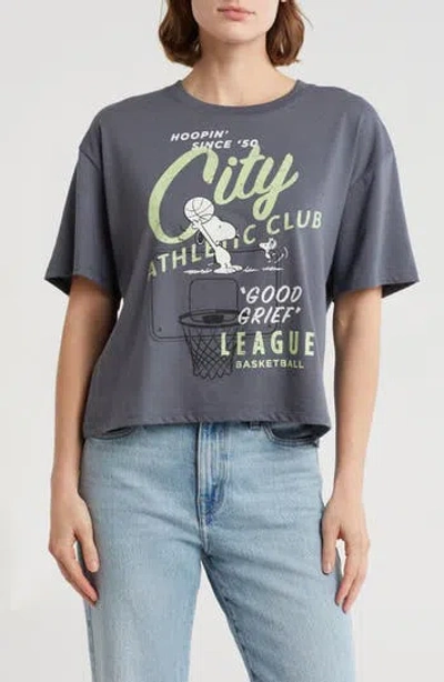 Vinyl Icons Peanuts® Athletic Club Graphic T-shirt