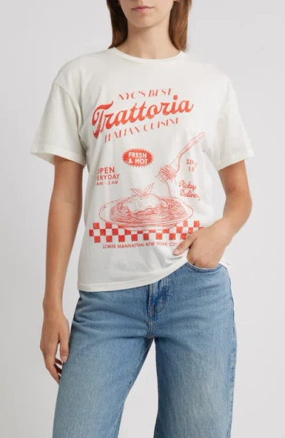 Vinyl Icons Spaghetti Graphic T-shirt In White