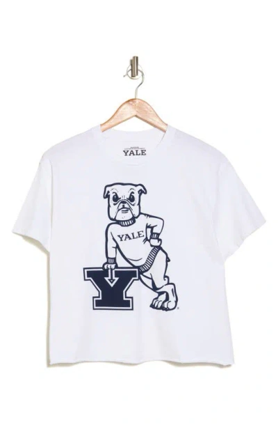 Vinyl Icons Yale Cropped Graphic T-shirt In White
