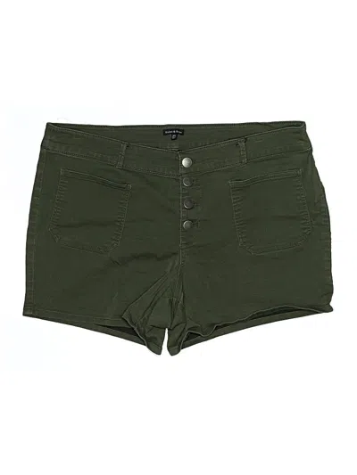 Pre-owned Violets & Roses Shorts In Green