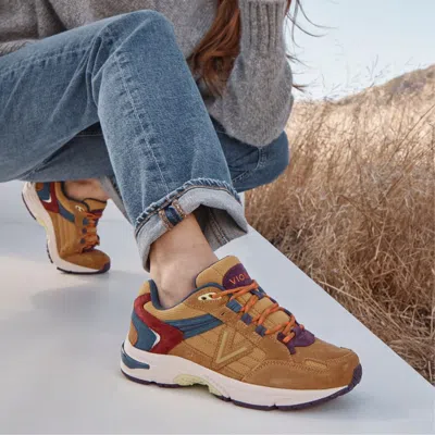 Vionic 23walk 2.0 Trainer In Golden Brown Multi Suede