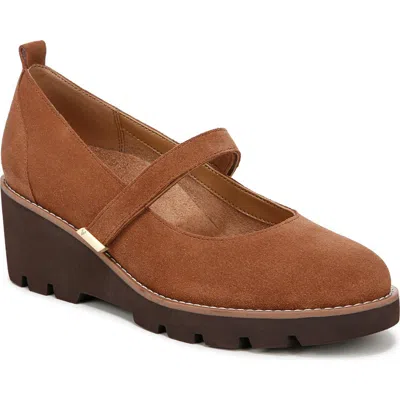 Vionic Alma Mary Jane Wedge Pump In Tan