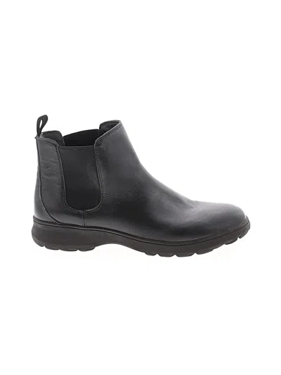 Pre-owned Vionic Ankle Boots In Black