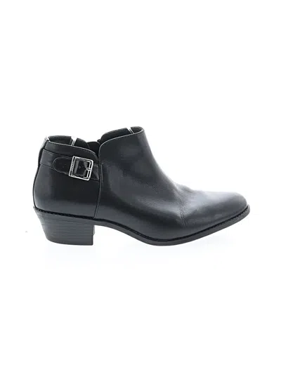 Pre-owned Vionic Ankle Boots In Black