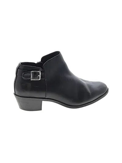 Pre-owned Vionic Ankle Boots In Black