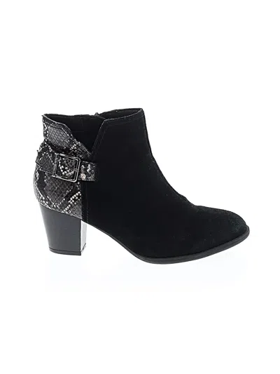 Pre-owned Vionic Ankle Boots In Black
