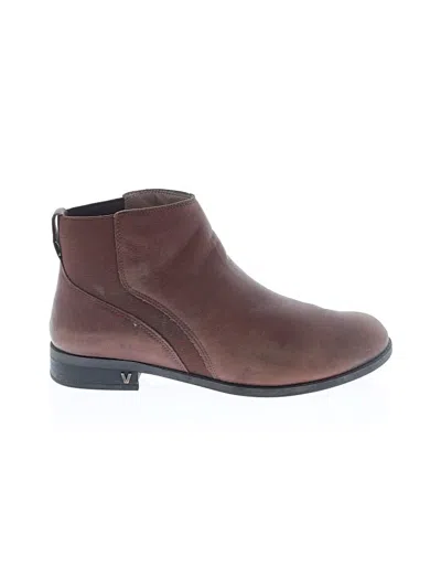 Pre-owned Vionic Ankle Boots In Brown