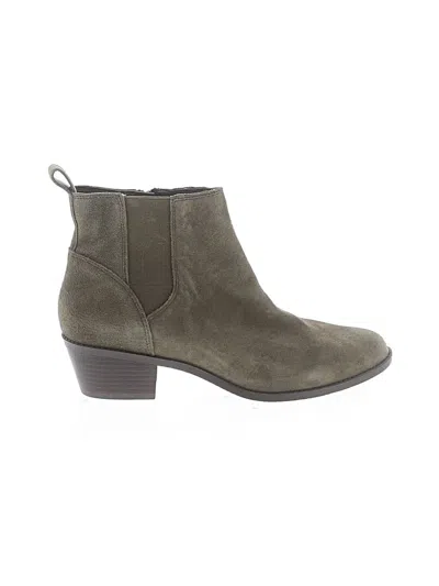 Pre-owned Vionic Ankle Boots In Gray