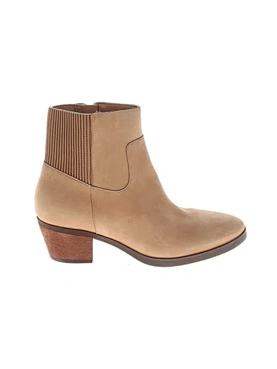 Pre-owned Vionic Ankle Boots In Tan
