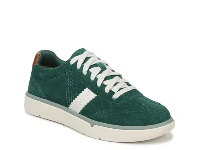 Vionic City Walk Sneaker In Green
