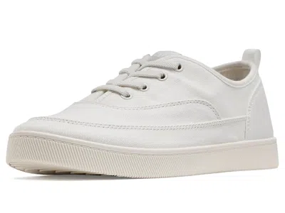 Vionic Cyan In White