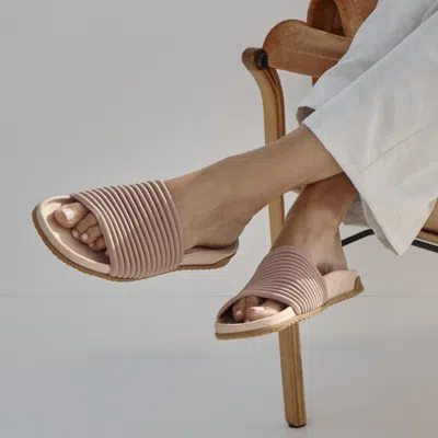 Vionic Evie Knit Slide Sandal