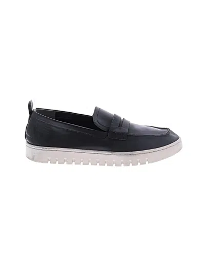 Pre-owned Vionic Flats In Black