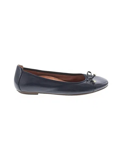 Pre-owned Vionic Flats In Blue