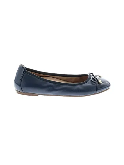 Pre-owned Vionic Flats In Blue