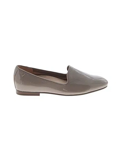 Pre-owned Vionic Flats In Brown