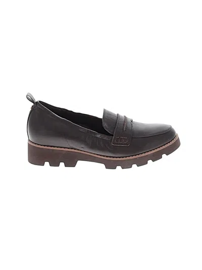 Pre-owned Vionic Flats In Brown