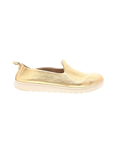 Pre-owned Vionic Flats In Gold