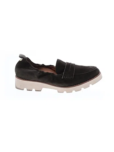 Pre-owned Vionic Flats In Gray