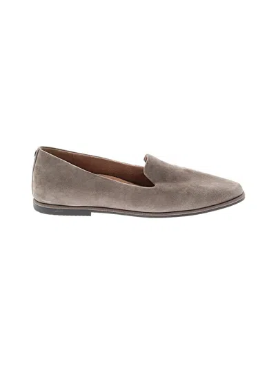 Pre-owned Vionic Flats In Gray